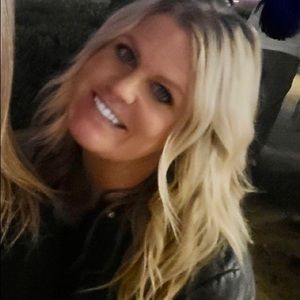 Meet your Posher, Jeana